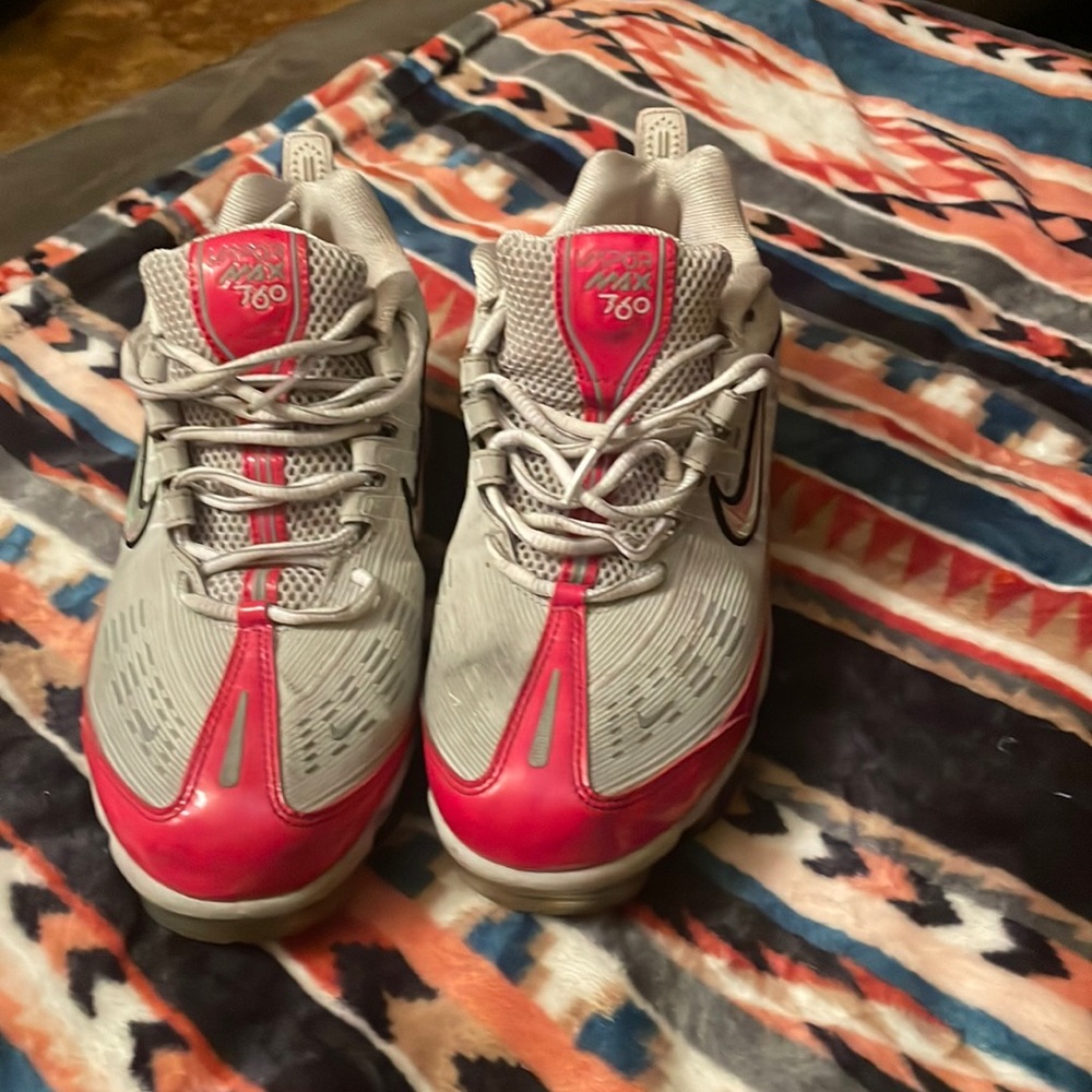 These sneakers are in great condition